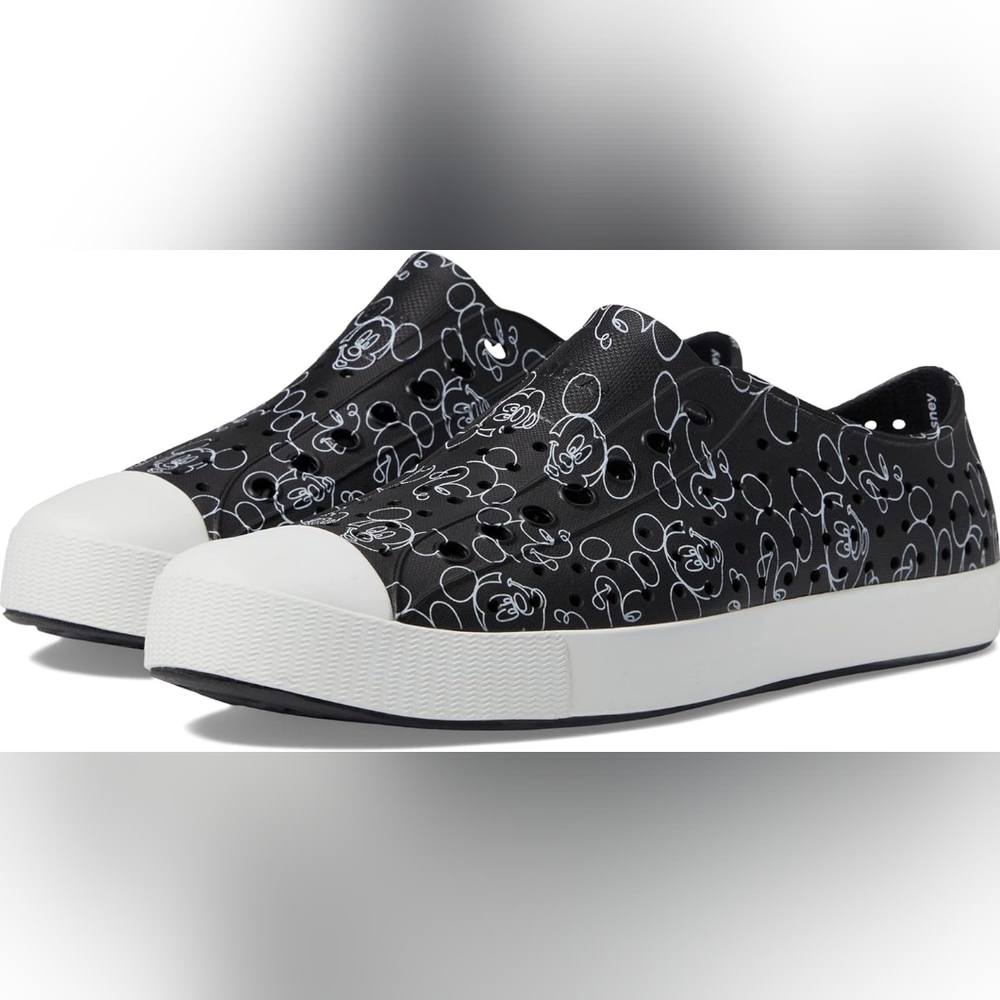 Disney Mickey Mouse Print Native Slip on